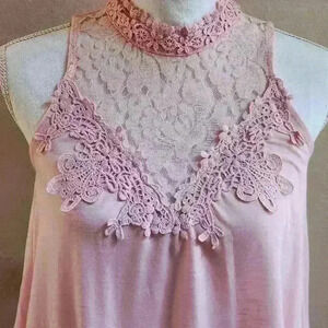 Women's pink sleeveless high neck blouse with lace detail, size small